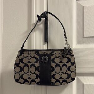 Coach Signature Stripe Large Wristlet- Black